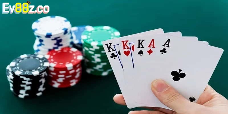 Chia sẻ chi tiết về cách chơi game Tiến lên miền Nam EV88